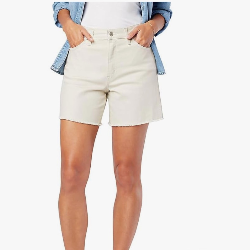 Signature by Levi Strauss & Co. Gold Label Women's Heritage High Rise 5" Shorts - Picture 1 of 5